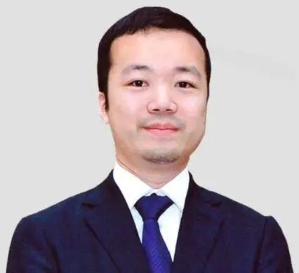 太子集团创始人陈志被捕后被遣送回中国,涉嫌加密货币“杀猪盘”诈骗等多项跨国犯罪,残酷程度远超东南亚电诈集团-一洼田