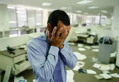 迪维交易（DV Trading）是不是资金盘？调查显示其AI量化投资模式风险极高-一洼田